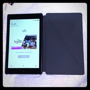 BRAND NEW Amazon Kindle Fire 8 w/Magnetic Cover